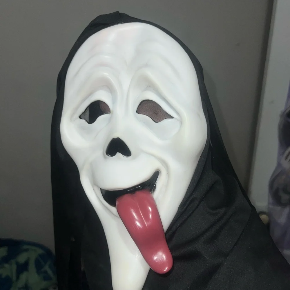 Scary Movie 2 Chillin Killin Mask - Picture 5 of 5